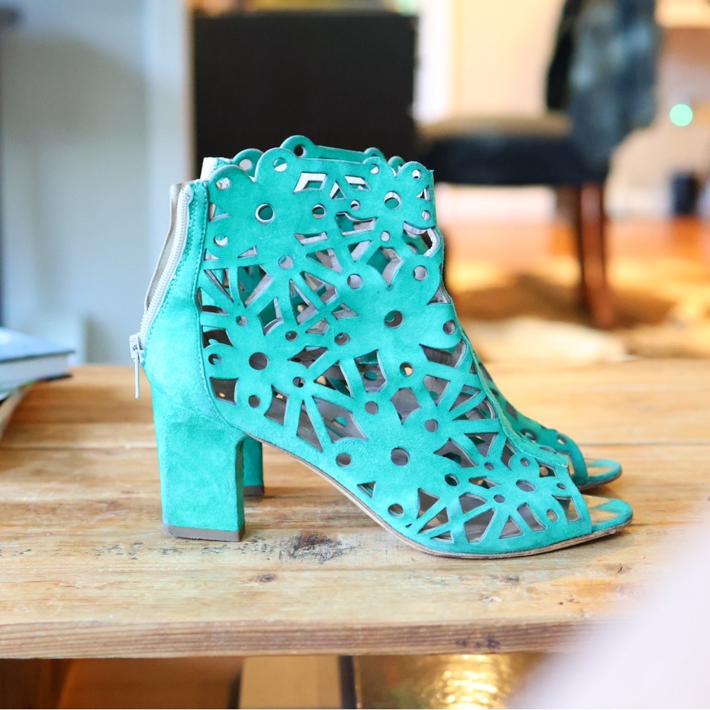 Vero Cuoio Turquoise Cutout Heeled Sandals